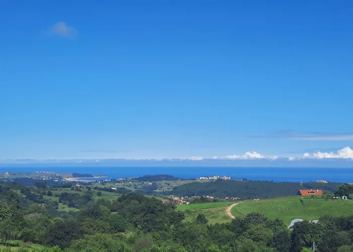 Vistas Al Mar Y Con Jardin - Casa Abelia Canales (Cantabria)