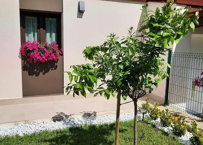 Vistas Al Mar Y Con Jardin - Casa Abelia *